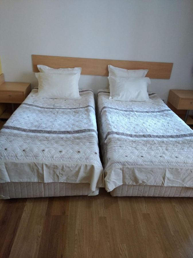 Apart Hotel Flora Residence - Clover Building Flat 09 بوروفتس المظهر الخارجي الصورة